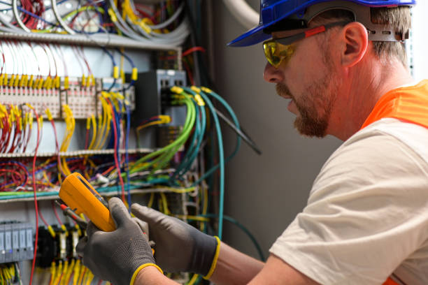Best Emergency Electrical Repair  in Shakopee, MN
